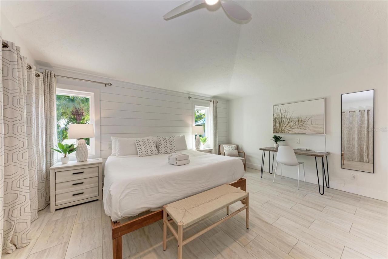 150 Crescent Drive, Anna Maria, FL 34216 Photo