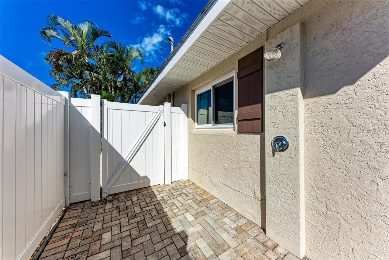 150 Crescent Drive, Anna Maria, FL 34216 Photo