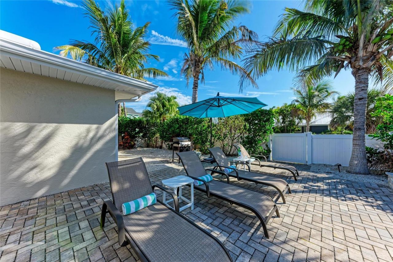 150 Crescent Drive, Anna Maria, FL 34216 Photo