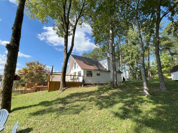 111 County Road, Ripley, MS 38663