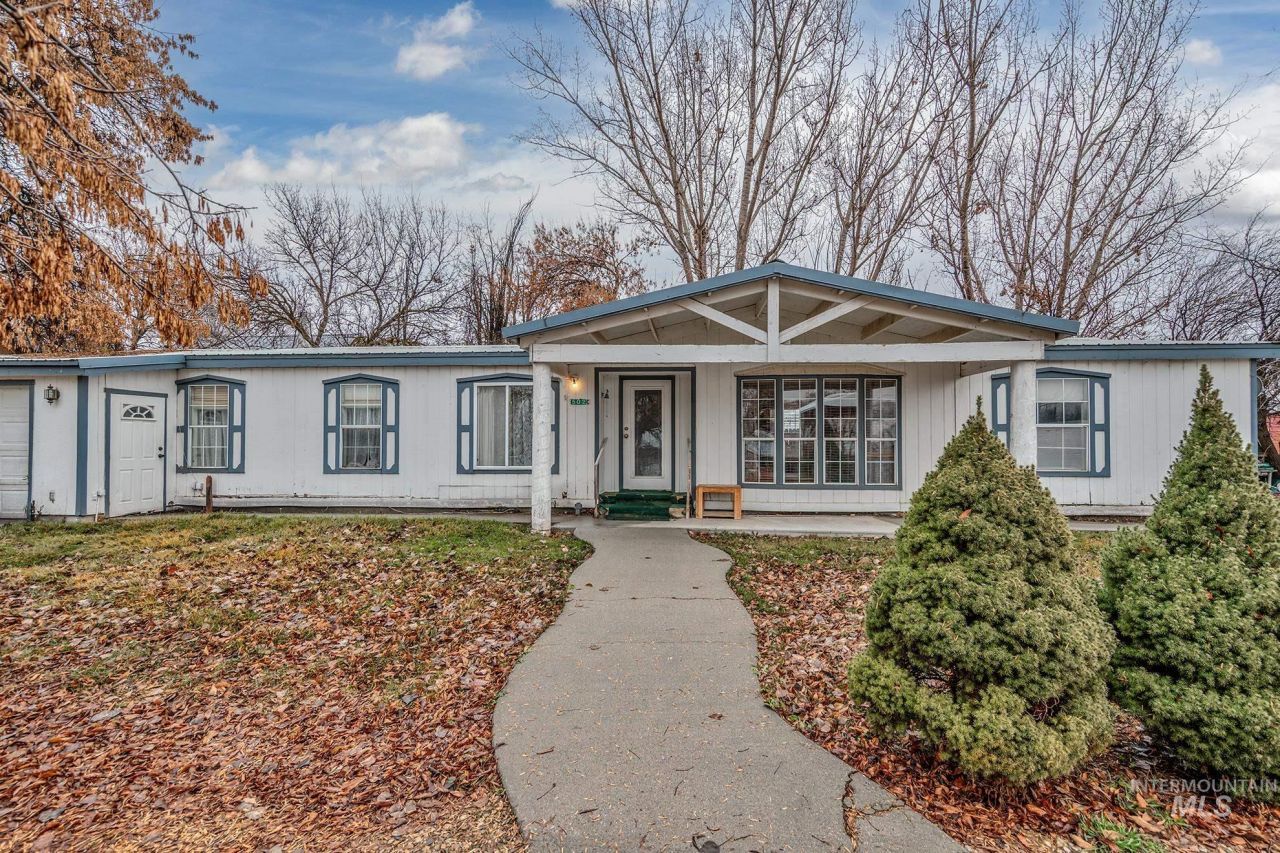 502 E Idaho St, Unit C, New Plymouth, ID 83655 Main Photo