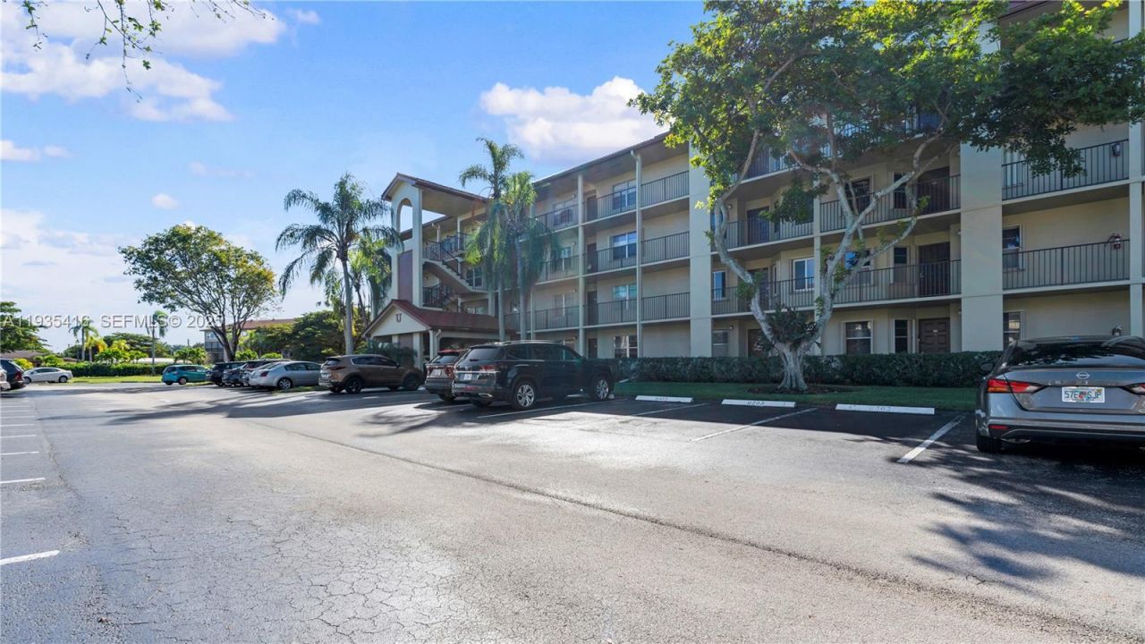 13000 SW 15th Ct , Unit 101U, Pembroke Pines, FL 33027 Photo
