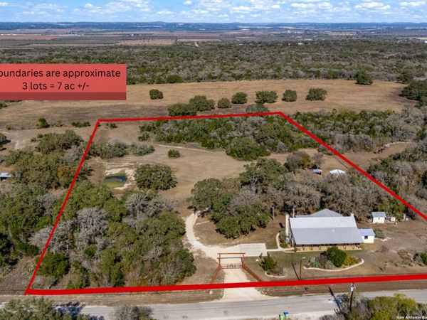 936 County Road 375, San Antonio, TX 78253