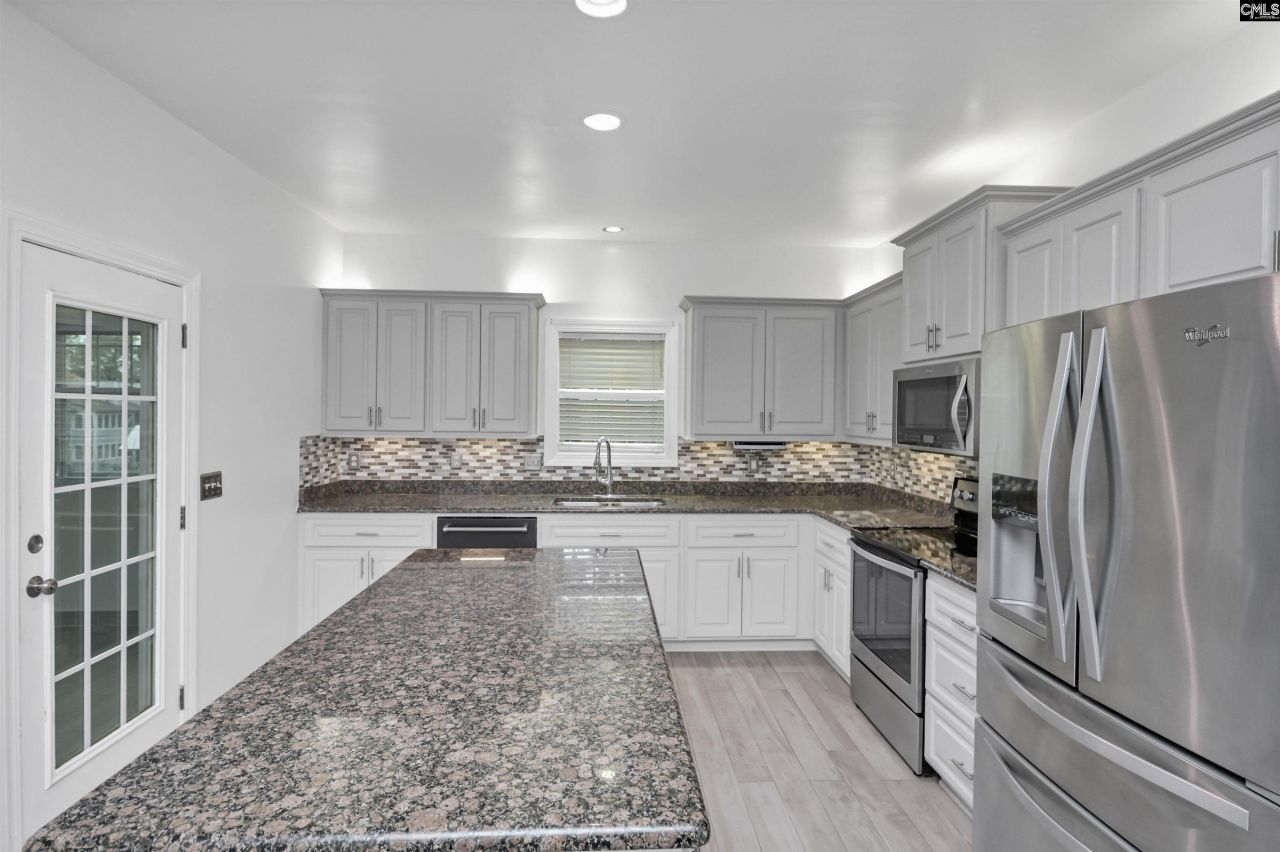 128 Genessee Valley Road W Photo 15