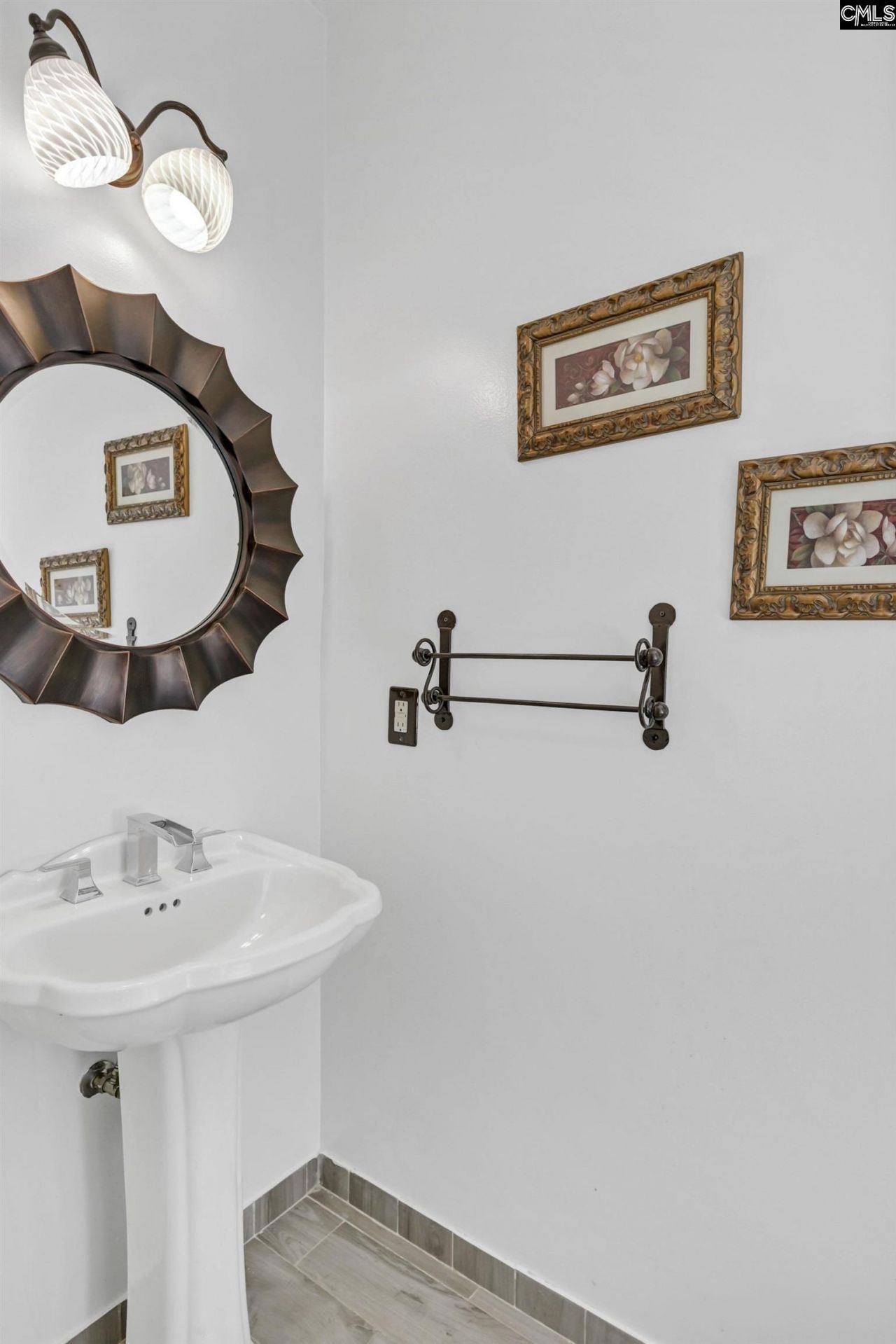 128 Genessee Valley Road W Photo 25