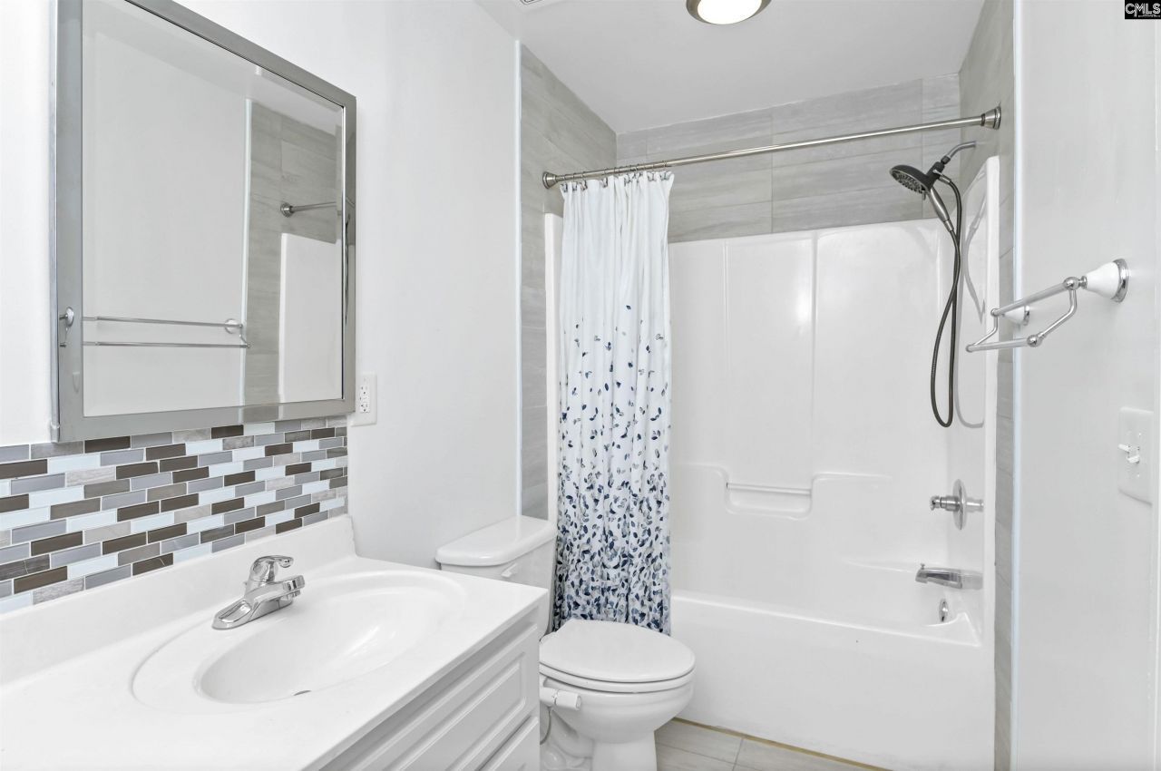 128 Genessee Valley Road W Photo 40