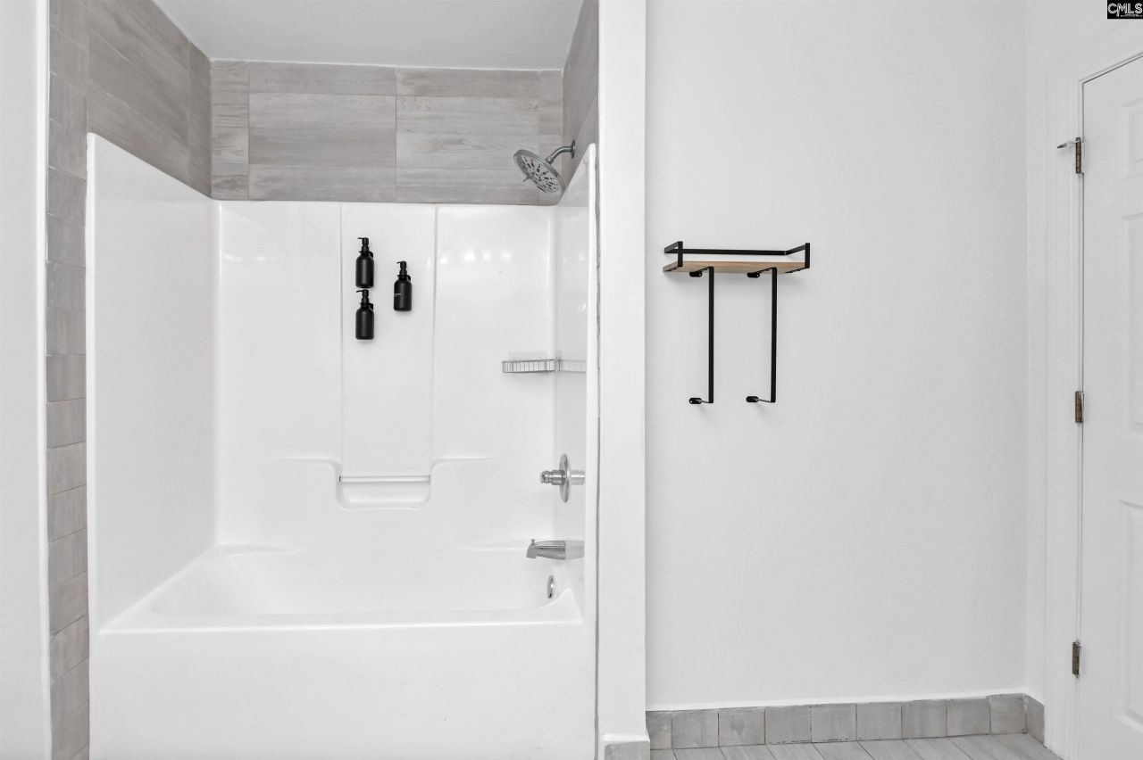 128 Genessee Valley Road W Photo 46