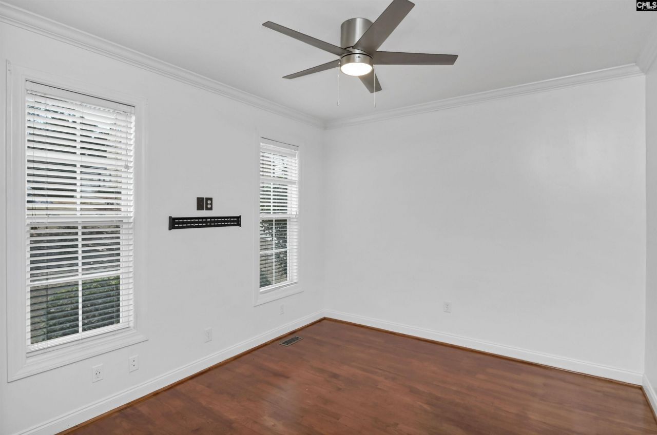 128 Genessee Valley Road W Photo 6