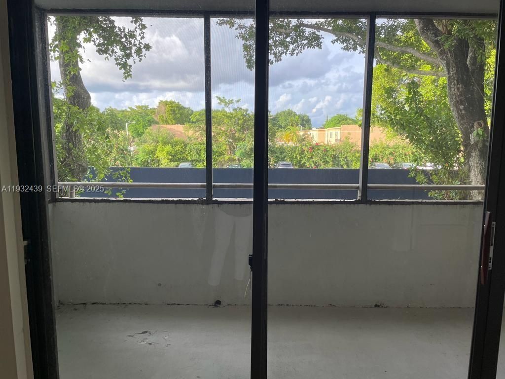 8205 SW 152nd Ave, Unit F-202, Miami, FL 33193 Photo