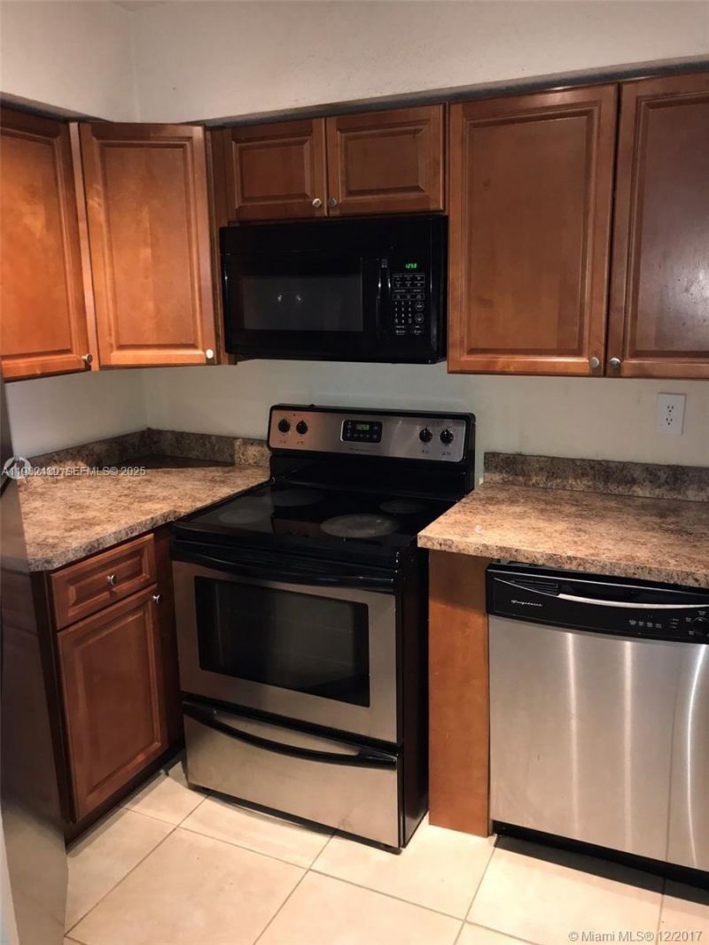 8205 SW 152nd Ave, Unit F-202, Miami, FL 33193 Photo