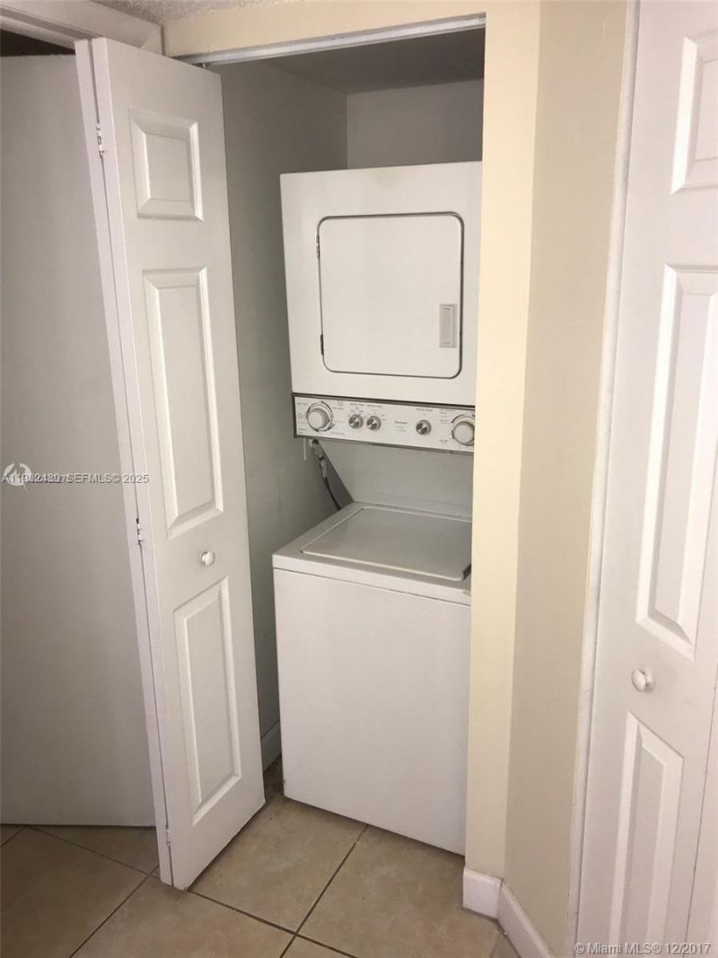 8205 SW 152nd Ave, Unit F-202, Miami, FL 33193 Photo