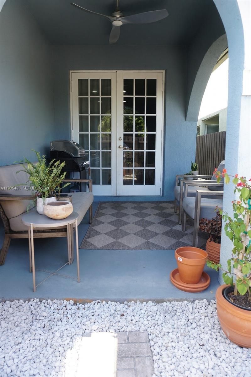 1139 NE 3rd Ave, Fort Lauderdale, FL 33304 Photo