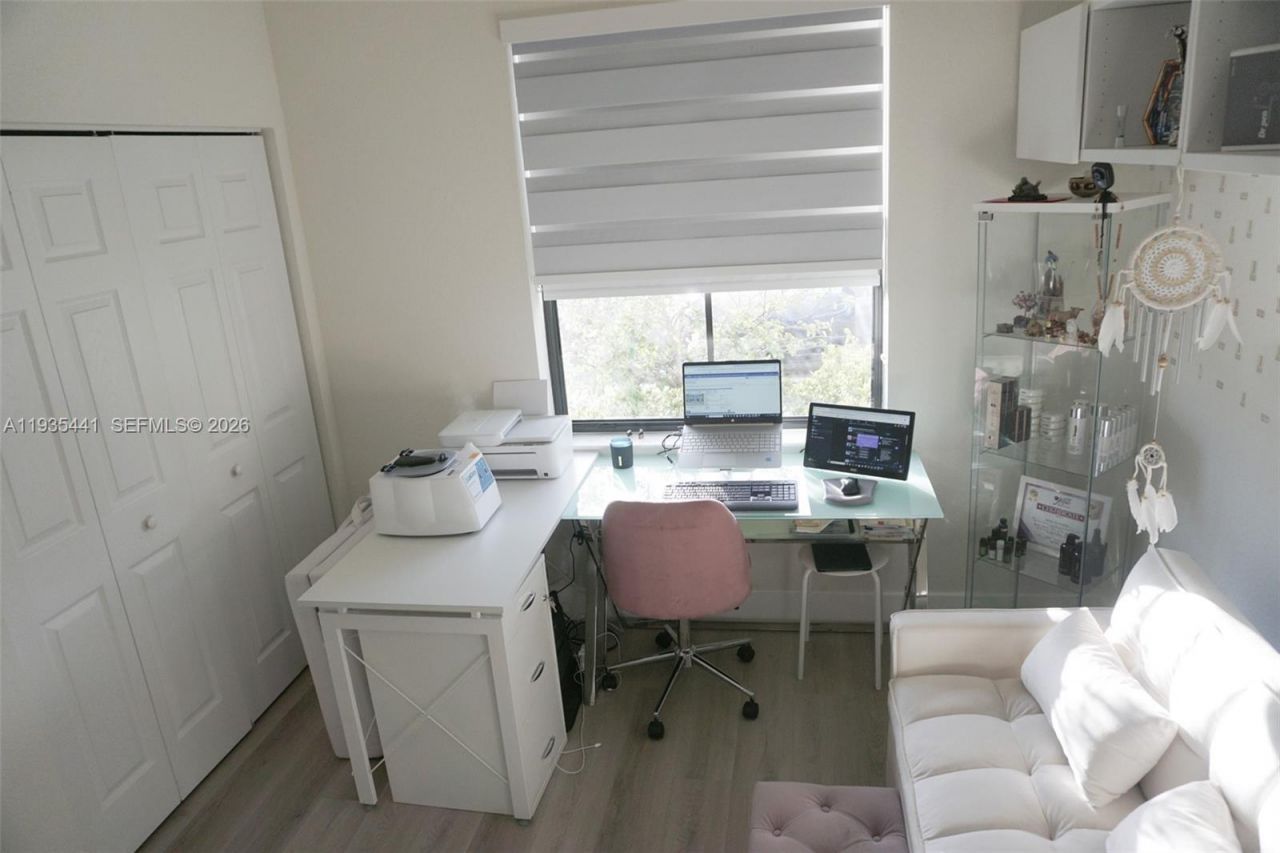 10589 W 32nd Ln, Hialeah Gardens, FL 33018 Photo