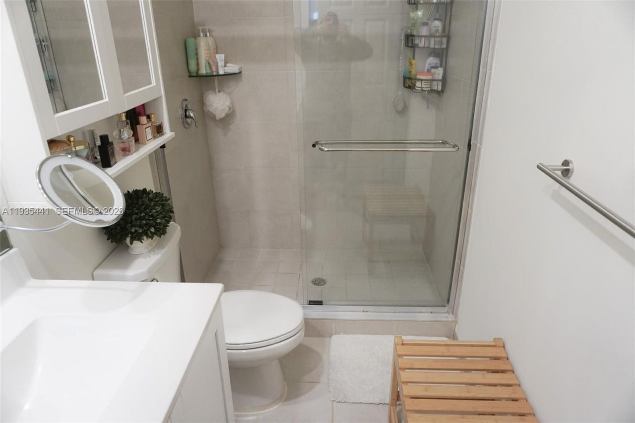 10589 W 32nd Ln, Hialeah Gardens, FL 33018 Photo