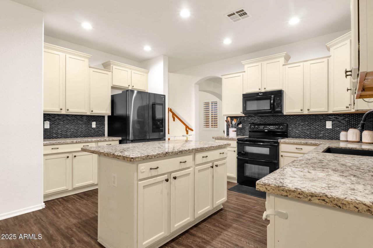 969 E Oakland Street, Gilbert, AZ 85295 Main Photo