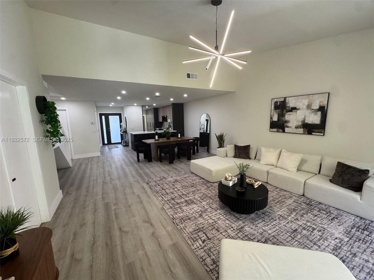 10109 NW 52nd Ter, Doral, FL 33178 Photo