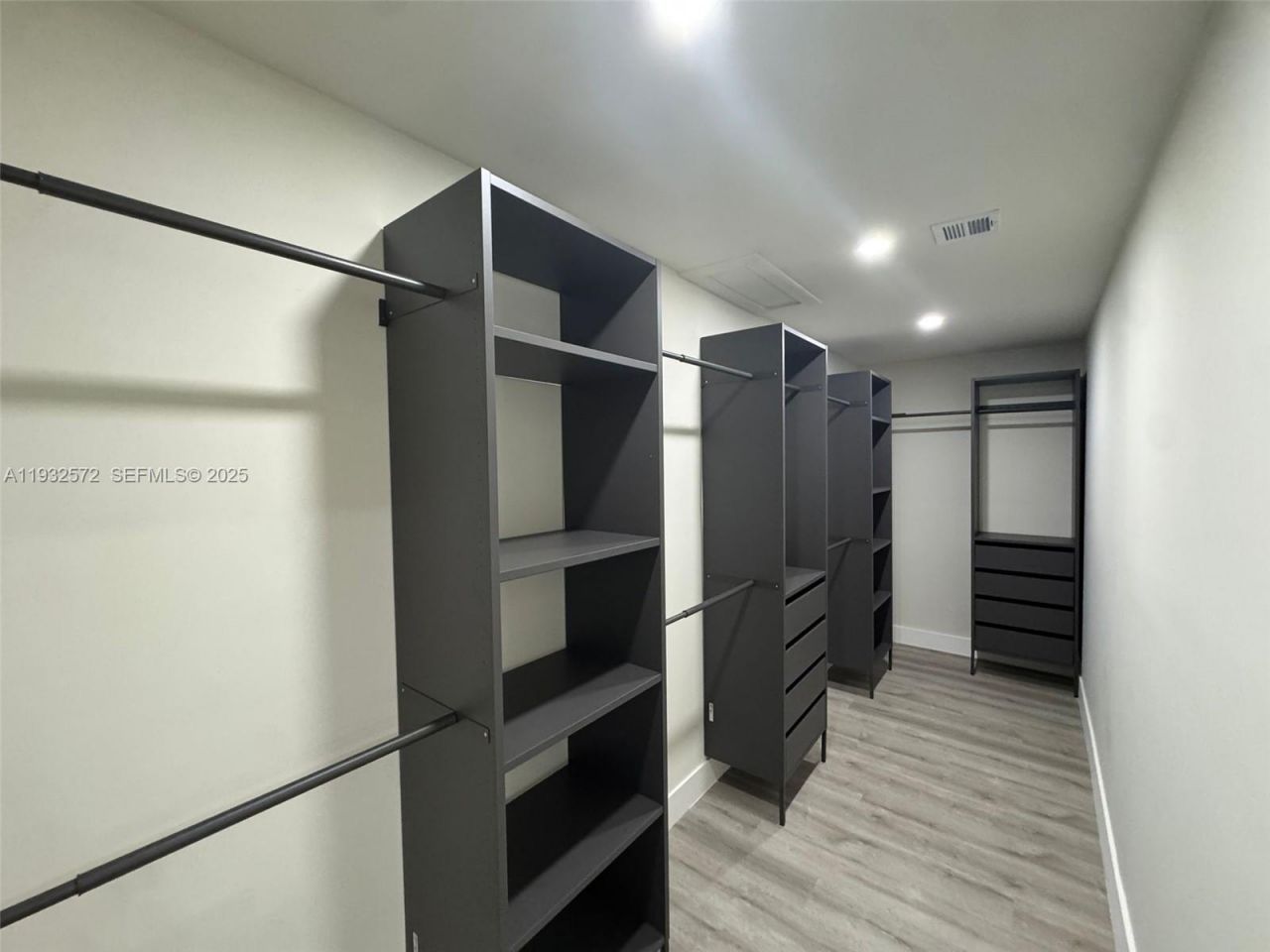 10109 NW 52nd Ter, Doral, FL 33178 Photo