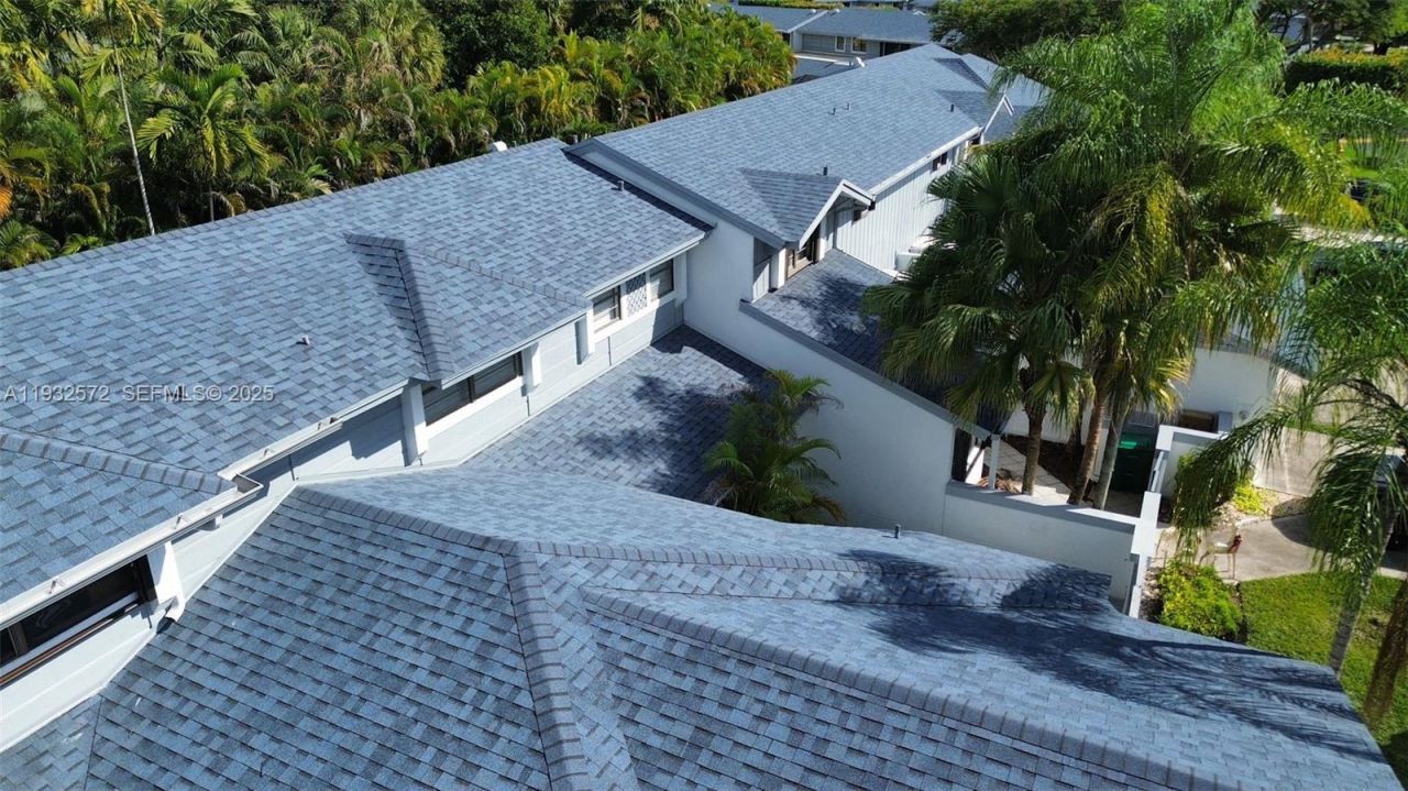 10109 NW 52nd Ter, Doral, FL 33178 Photo