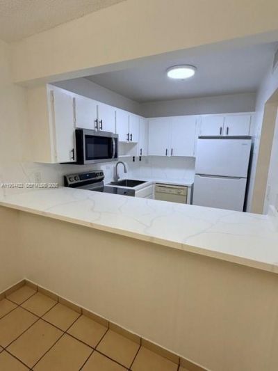 8990 SW 24th St, Unit 215, Miami, FL 33165 Photo
