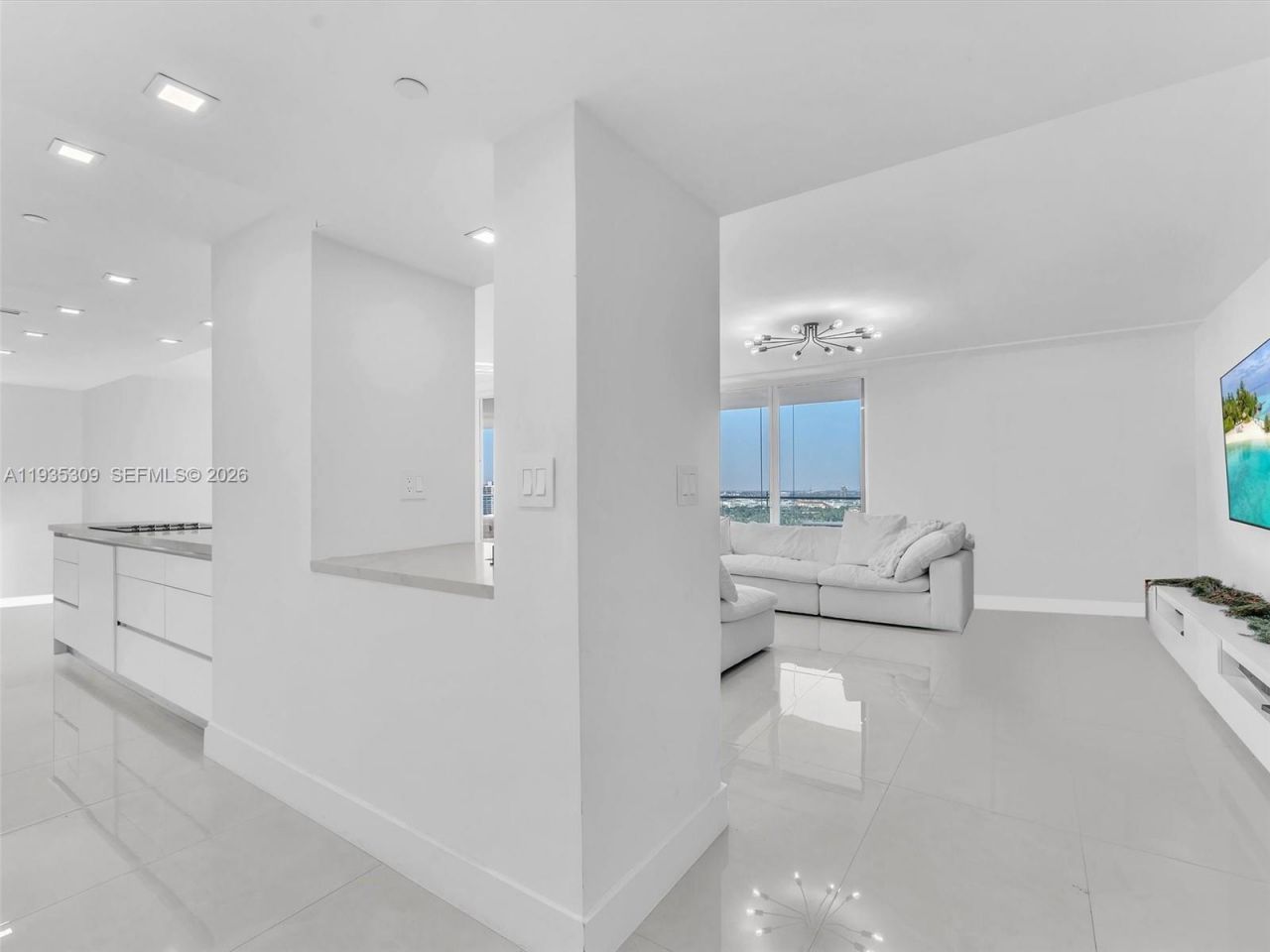 19707 Turnberry Way, Unit 22D, Aventura, FL 33180 Photo