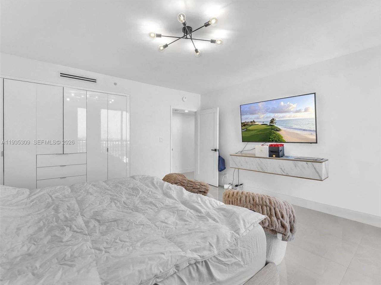 19707 Turnberry Way, Unit 22D, Aventura, FL 33180 Photo