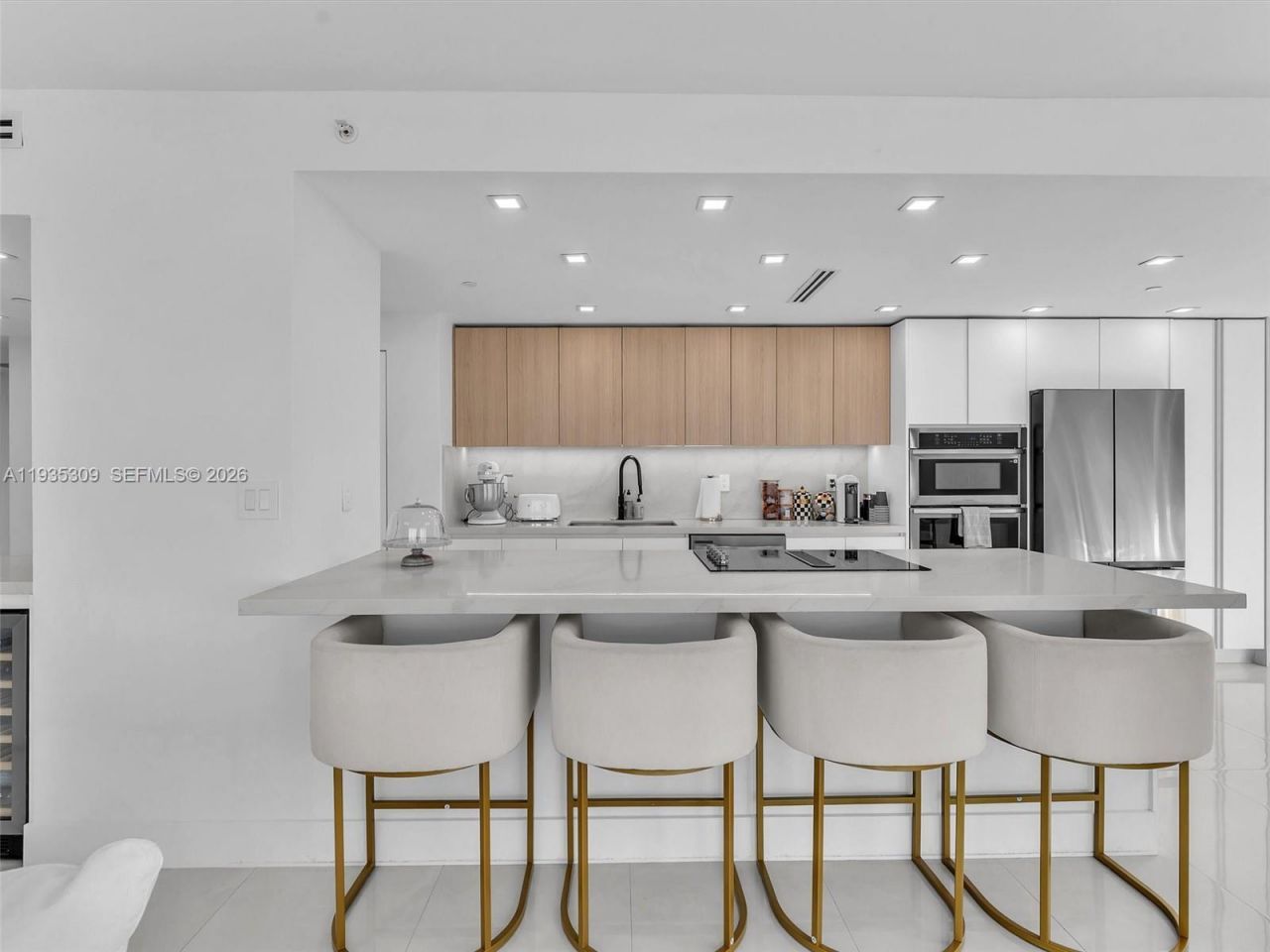 19707 Turnberry Way, Unit 22D, Aventura, FL 33180 Photo