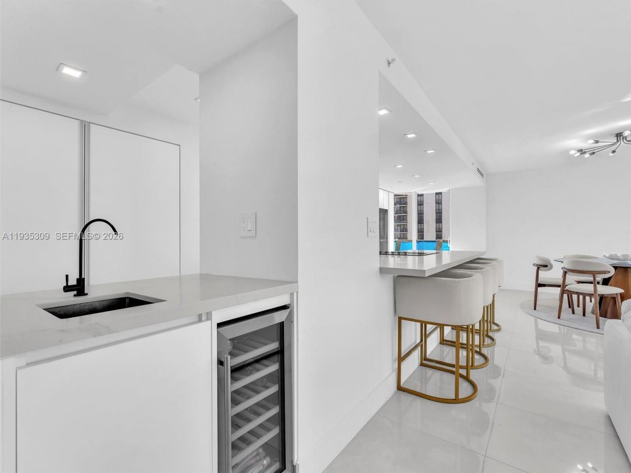 19707 Turnberry Way, Unit 22D, Aventura, FL 33180 Photo