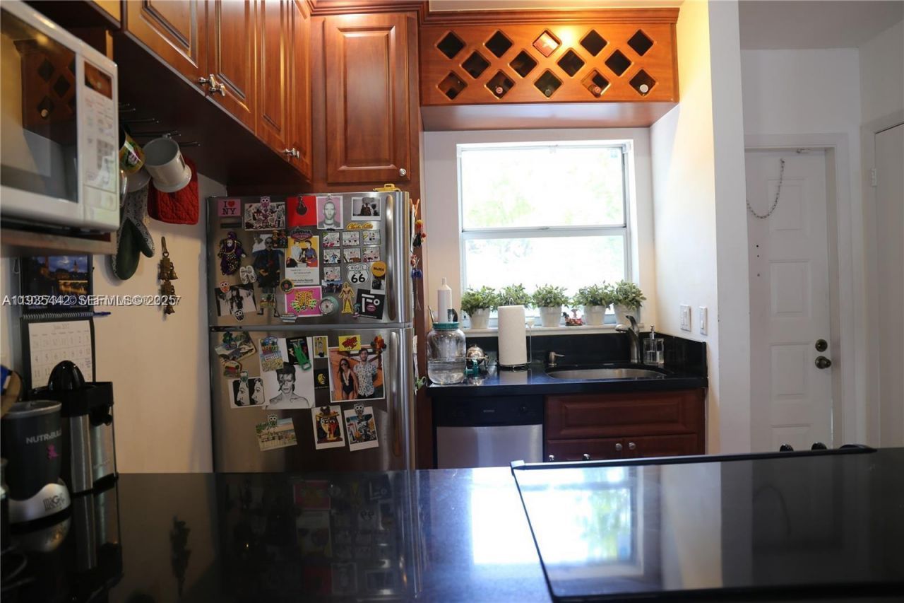 798 Crandon Blvd , Unit 13-C, Key Biscayne, FL 33149 Photo