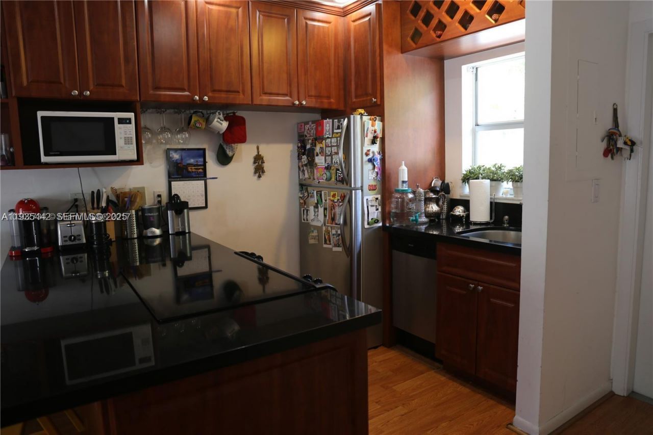 798 Crandon Blvd , Unit 13-C, Key Biscayne, FL 33149 Photo