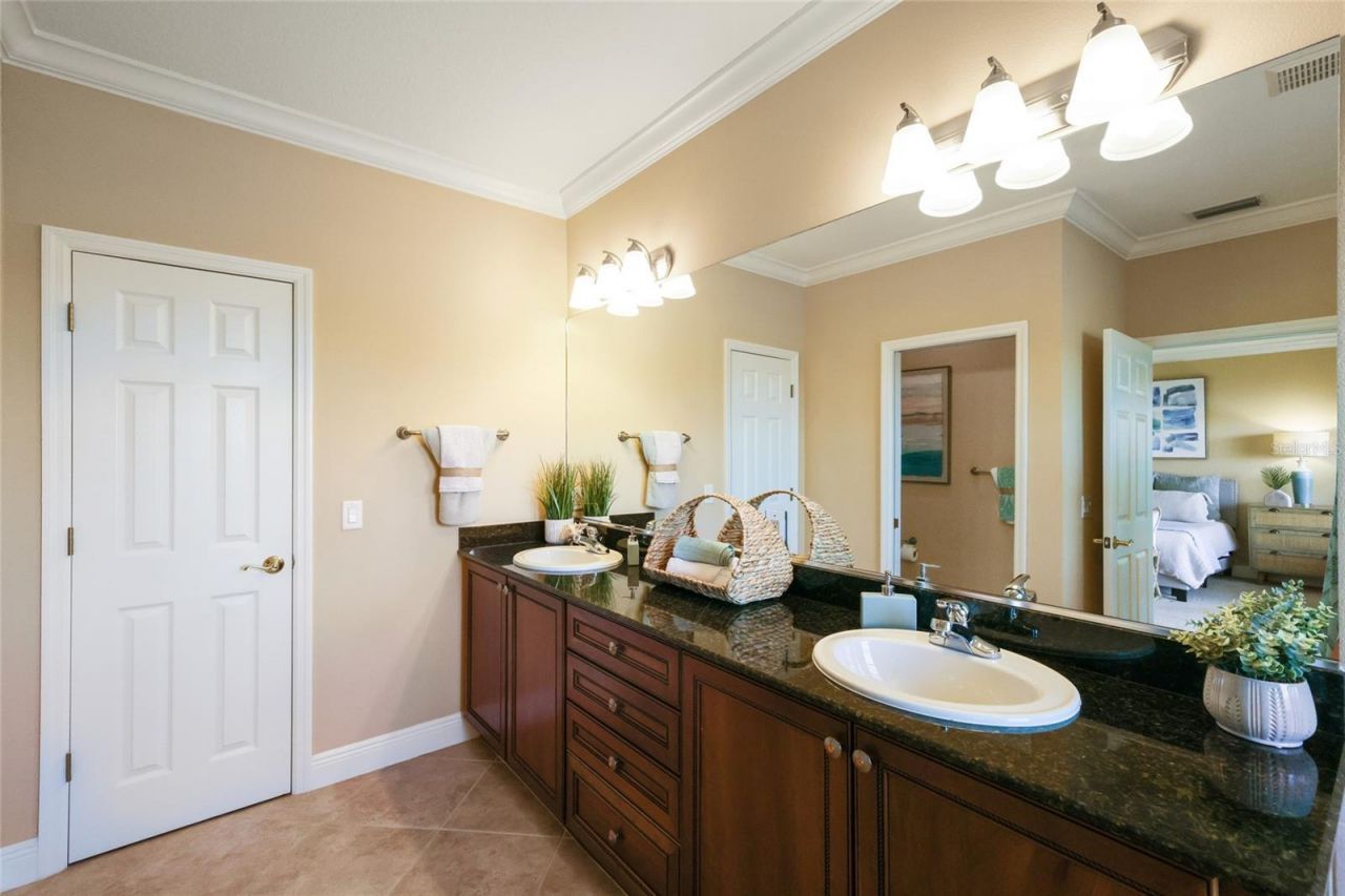 8336 Miramar Way, Lakewood Ranch, FL 34202 Photo