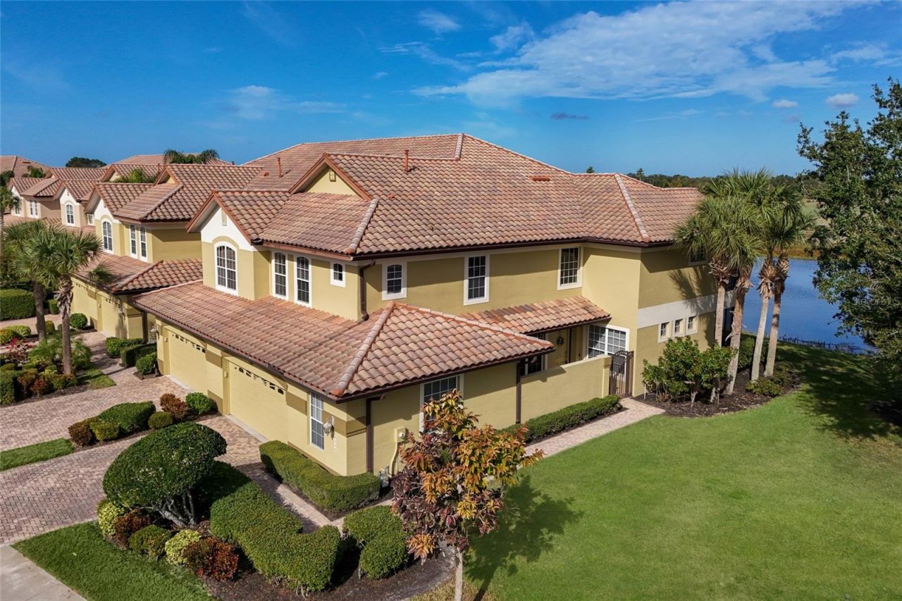 8336 Miramar Way, Lakewood Ranch, FL 34202 Photo