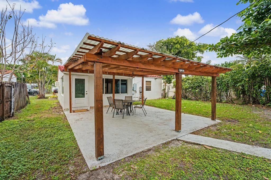 2530 Mckinley Street, Hollywood, FL 33020 Photo