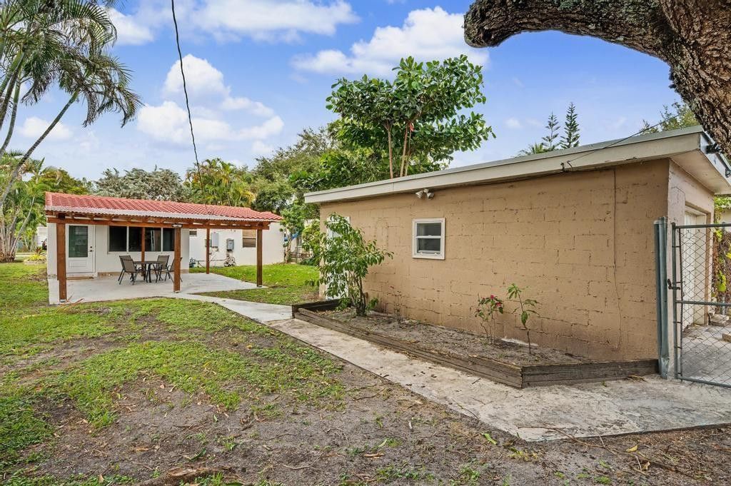 2530 Mckinley Street, Hollywood, FL 33020 Photo