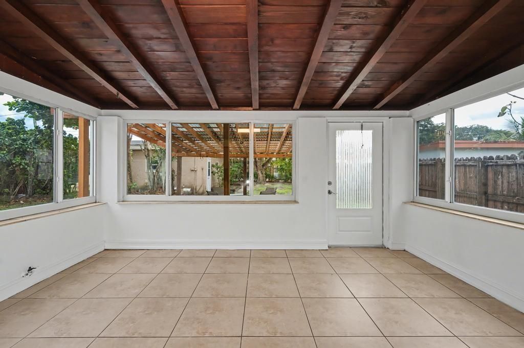 2530 Mckinley Street, Hollywood, FL 33020 Photo