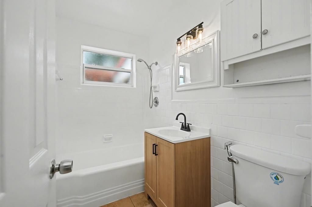 2530 Mckinley Street, Hollywood, FL 33020 Photo