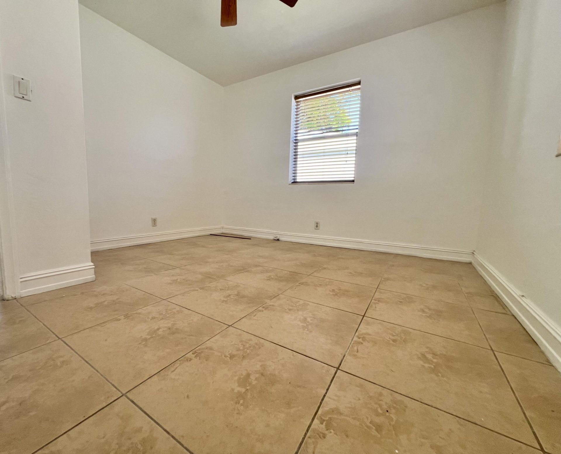 2530 Mckinley Street, Hollywood, FL 33020 Photo