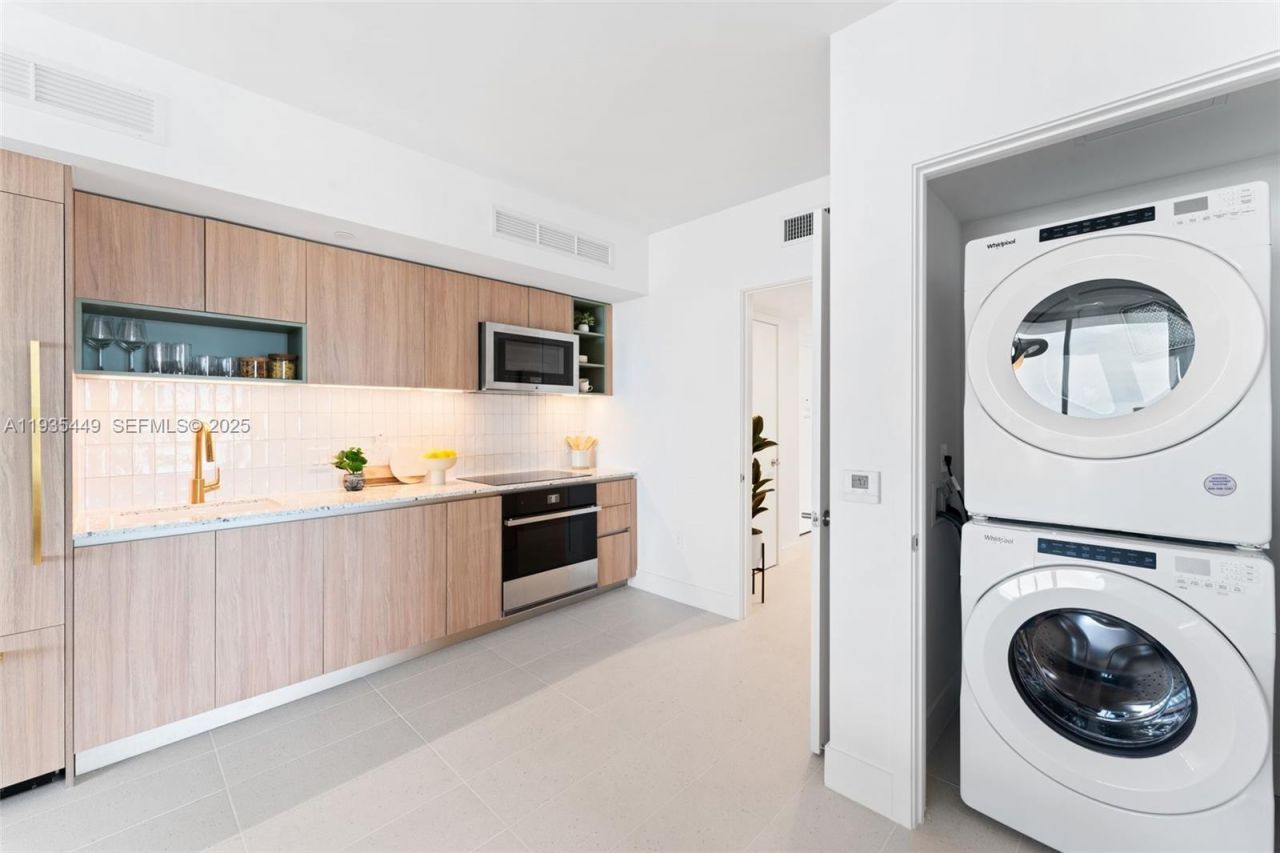 159 NE 6th St, Unit 4415, Miami, FL 33132 Photo