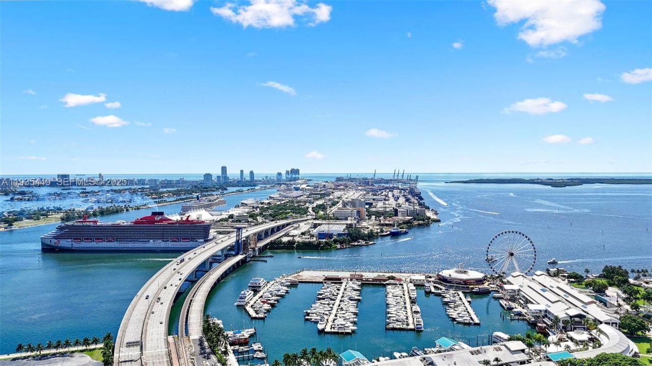 159 NE 6th St, Unit 4415, Miami, FL 33132 Photo