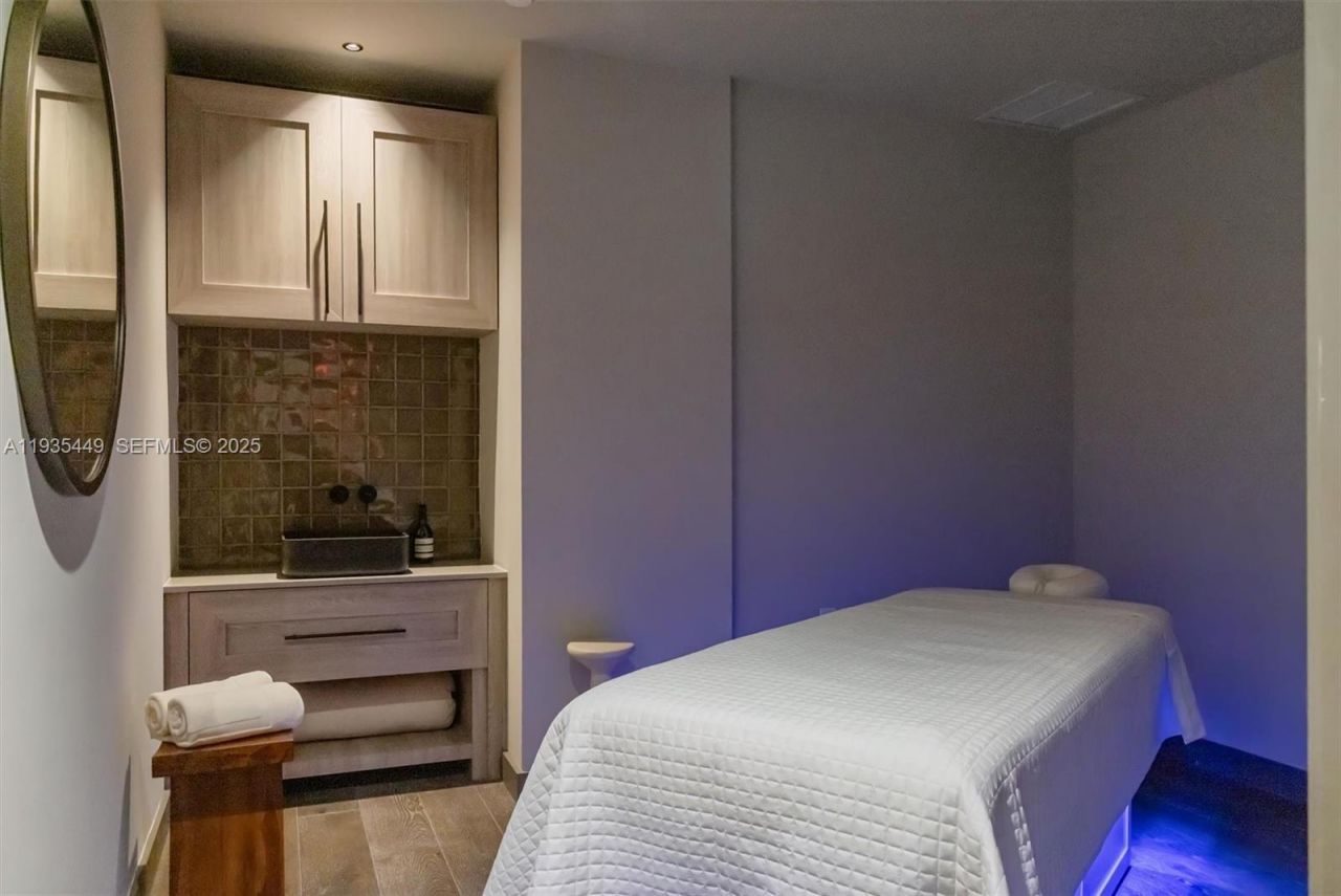 159 NE 6th St, Unit 4415, Miami, FL 33132 Photo