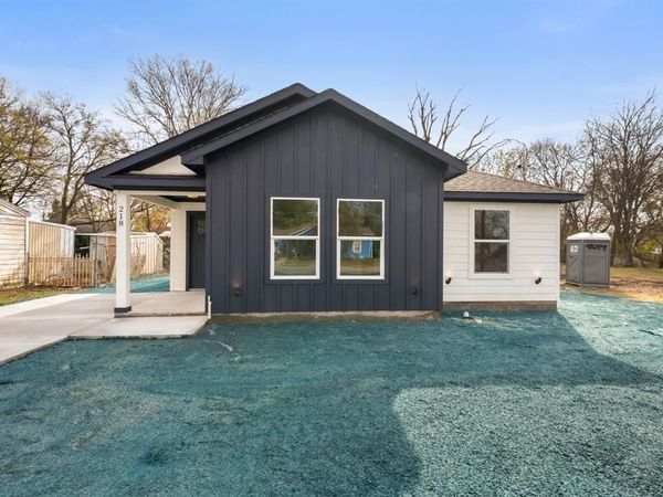 218 Chandler Street, Wilmer, TX 75172