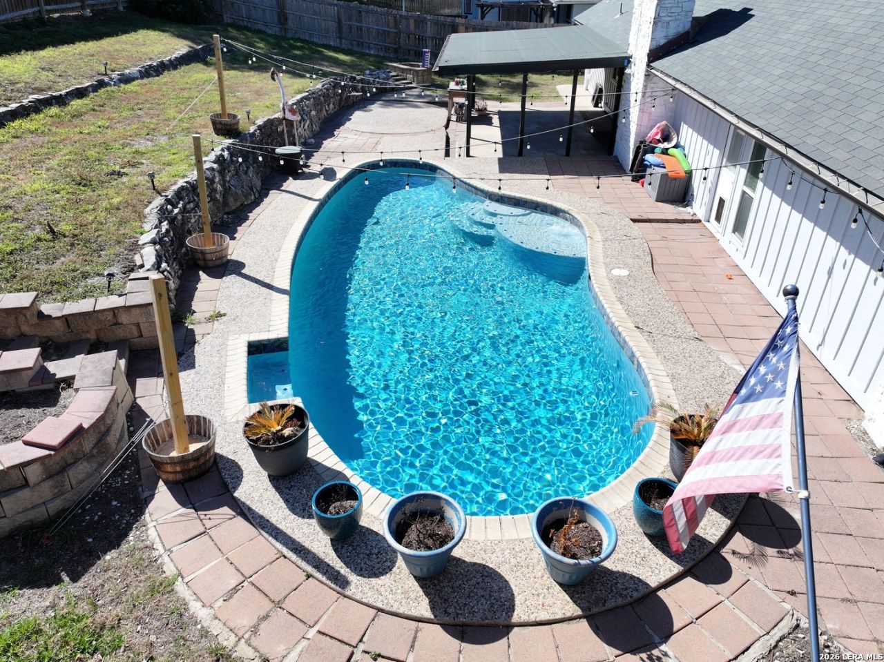 8258 Phoenix, Universal City, TX 78148 Main Photo