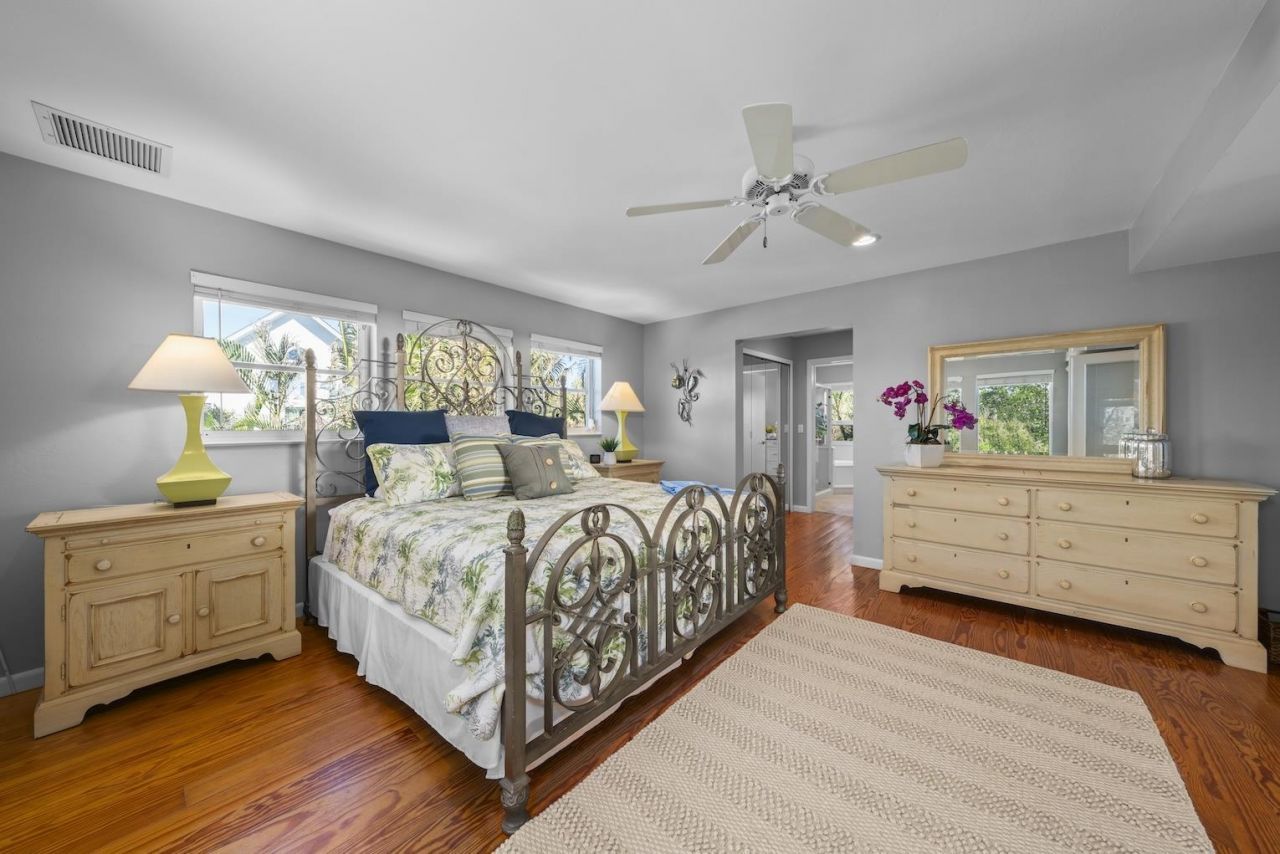 2449 Harbour Ln, Sanibel, FL 33957 Photo