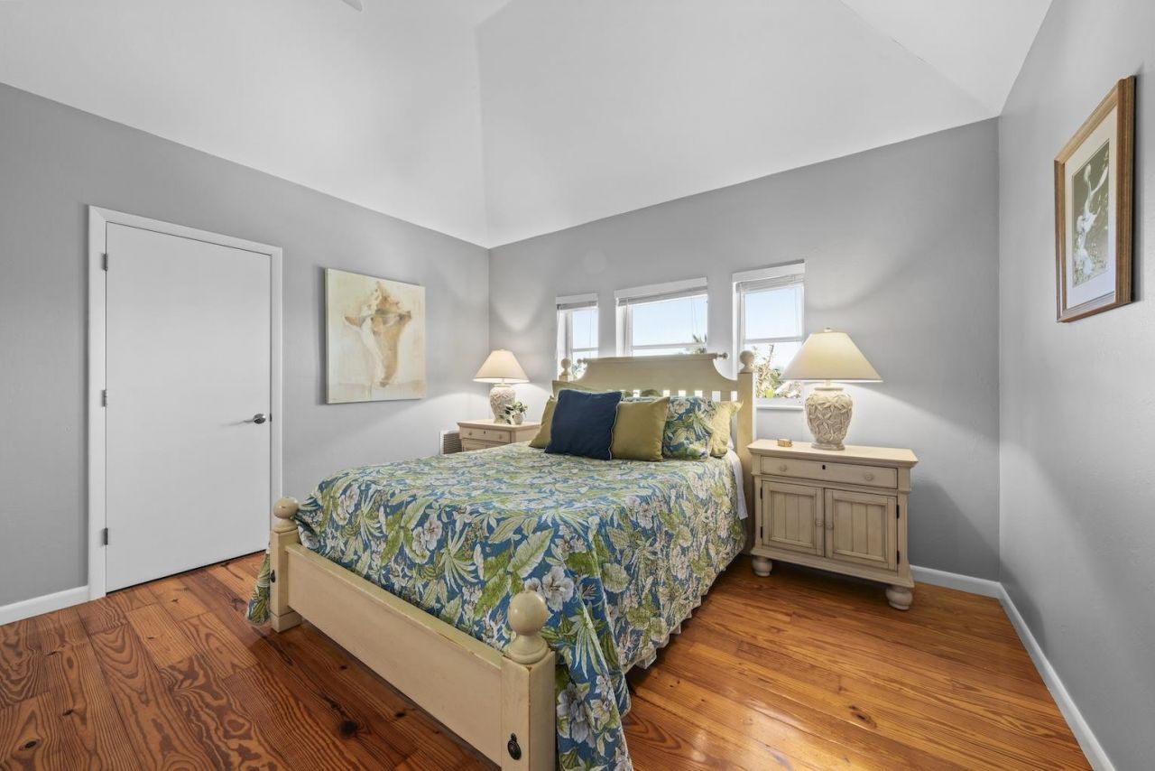 2449 Harbour Ln, Sanibel, FL 33957 Photo