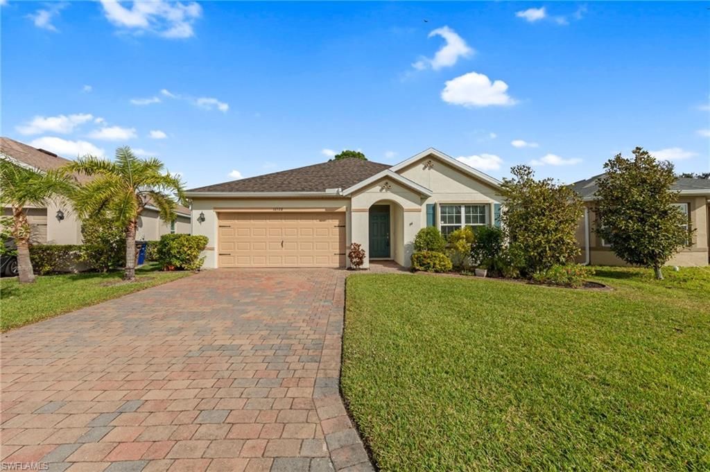 10528 Canal Brook Ln, Lehigh Acres, FL 33936 Photo