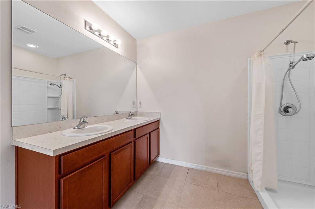 10528 Canal Brook Ln, Lehigh Acres, FL 33936 Photo