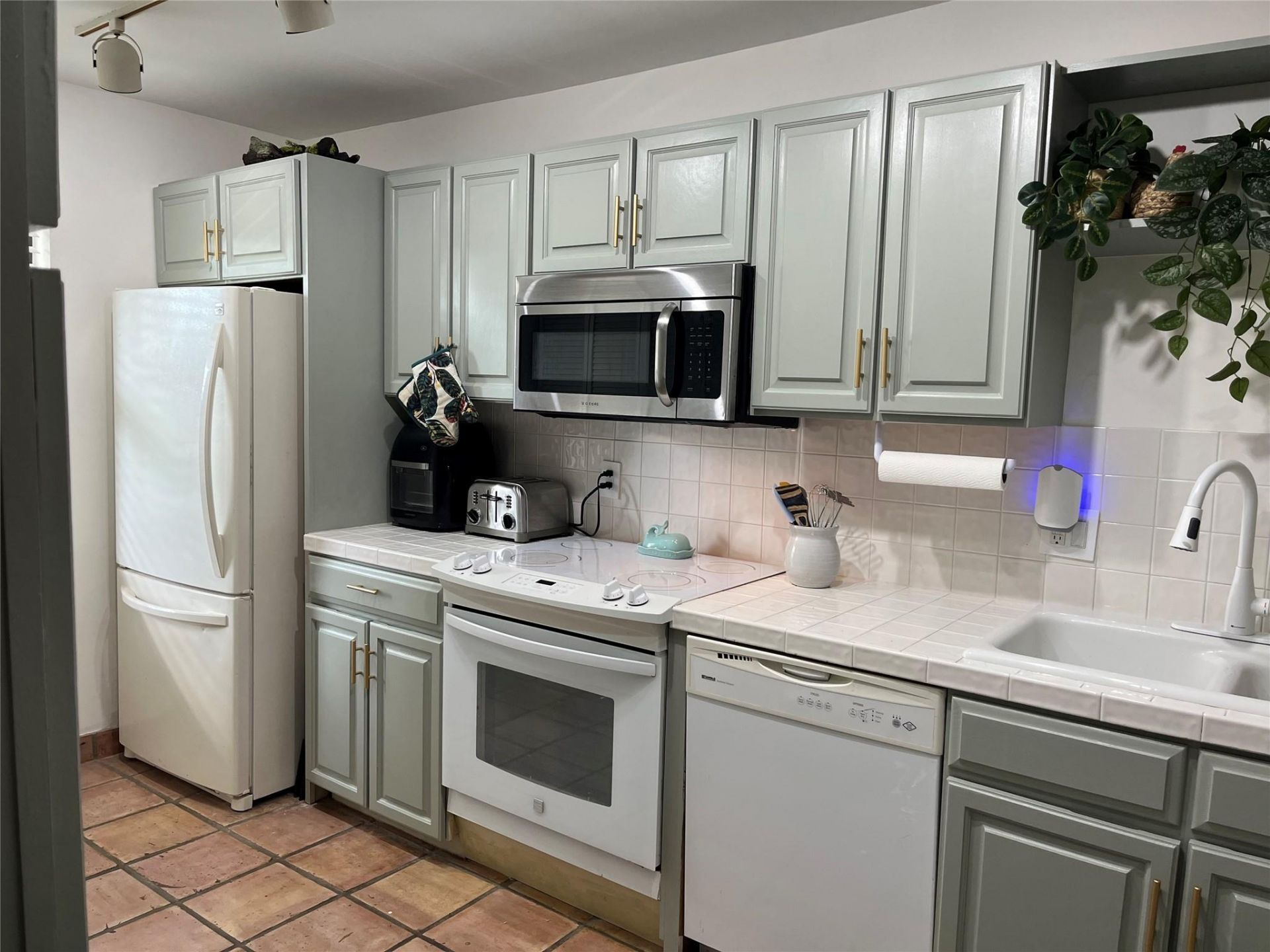 2029 N Ocean Boulevard, Unit 303, Fort Lauderdale, FL 33305 Photo