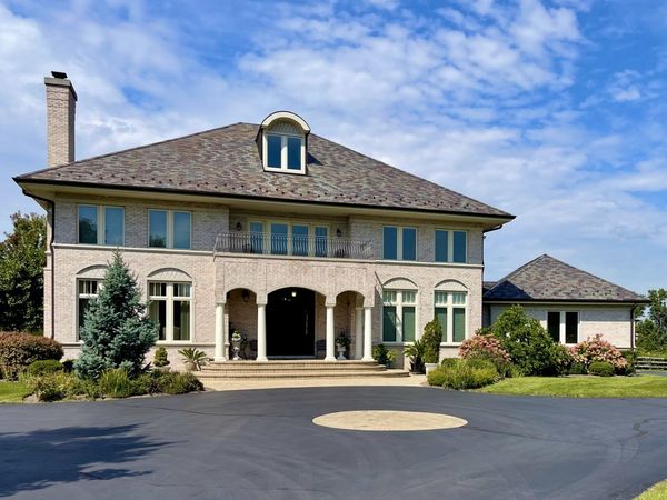 107 Brookwood Lane , Lincolnshire, IL 60069