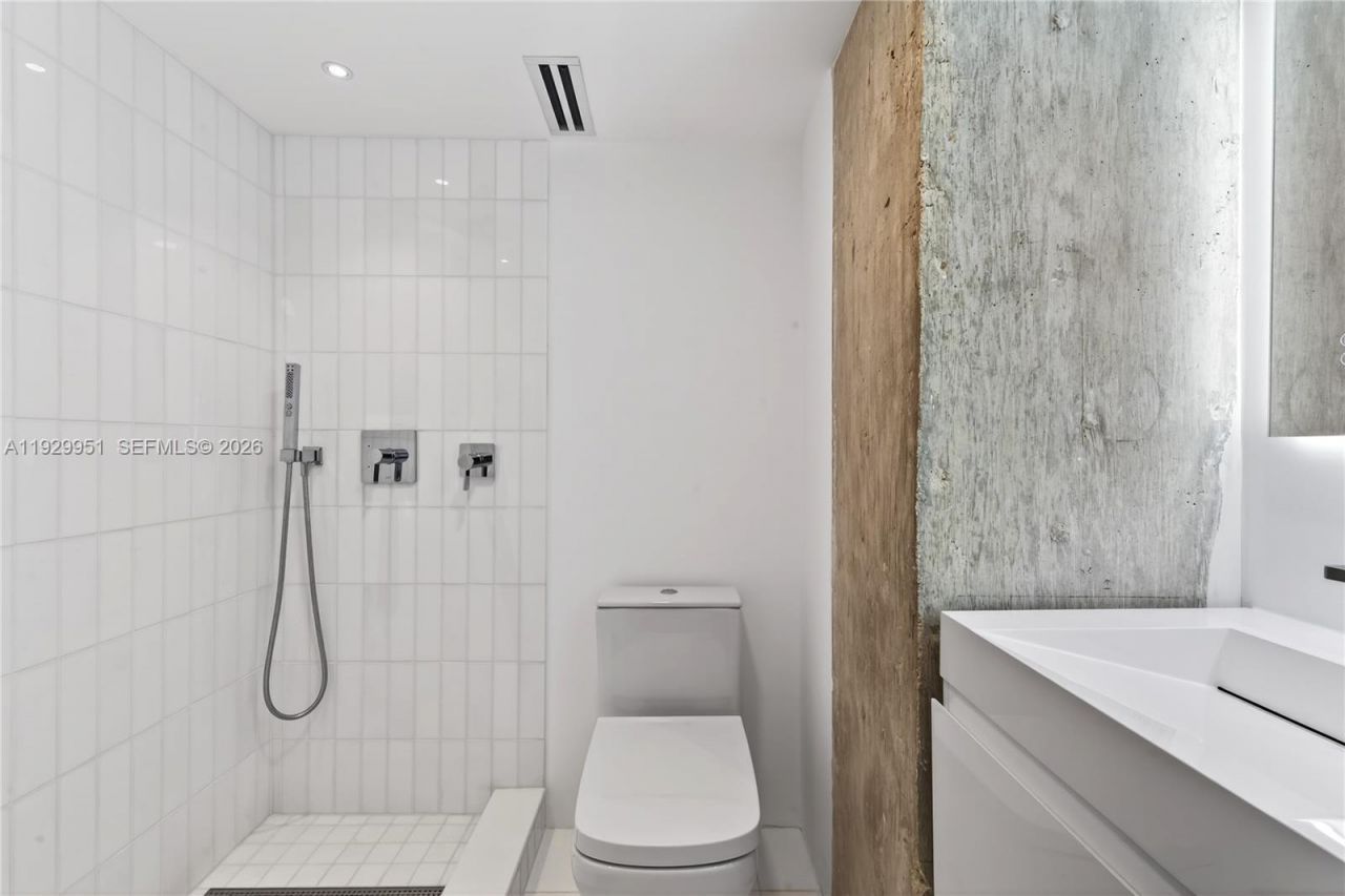 1800 Collins Ave, Unit 5E, Miami Beach, FL 33139 Photo