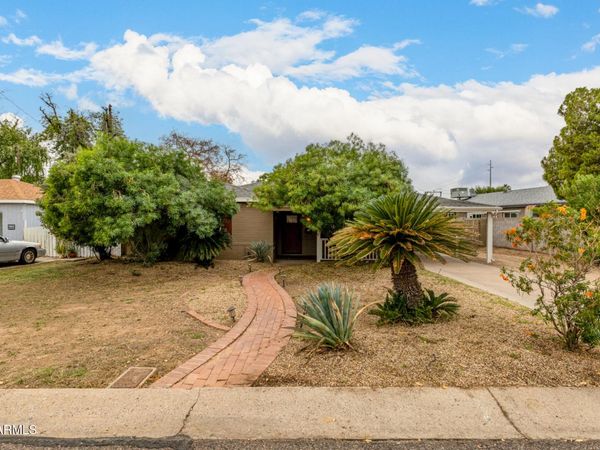 6842 N 10TH Place, Phoenix, AZ 85014