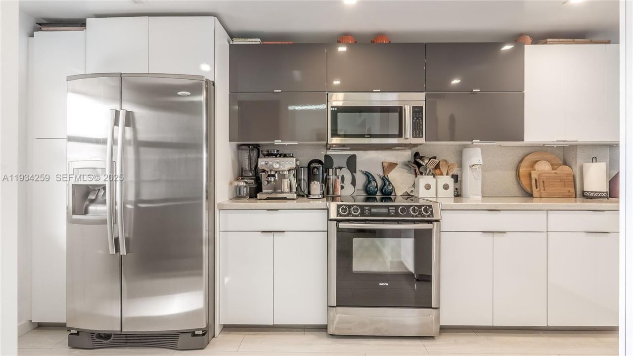 2029 N Ocean Blvd , Unit 404, Fort Lauderdale, FL 33305 Photo